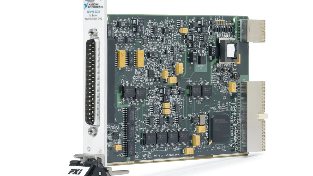 Модуль National Instruments PXI-6230